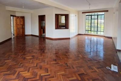 Serviced 3 Bed Apartment with En Suite in Kileleshwa