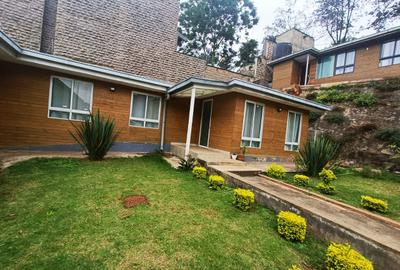 4 Bed House with En Suite in Spring Valley