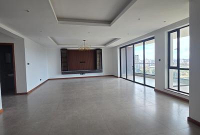 3 Bed Apartment with En Suite in Riverside - 4