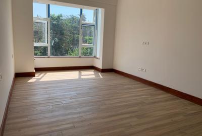 3 Bed Apartment with En Suite in Westlands Area