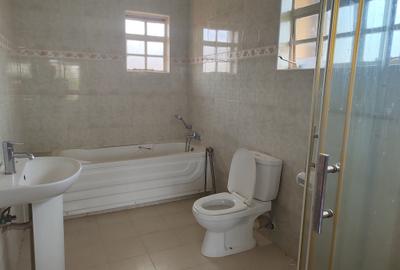 4 Bed House with En Suite in Kiambu Road