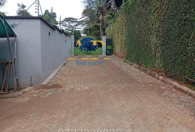 4 Bed Townhouse with En Suite at Spring Valley - 2