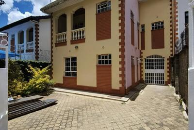 4 Bed Townhouse with En Suite in Lavington