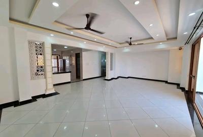 3 Bed Apartment with En Suite at Moyne Drive - 3