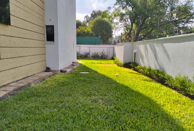 4 Bed Townhouse with En Suite in Lavington - 3