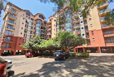3 Bed Apartment with En Suite in Kilimani