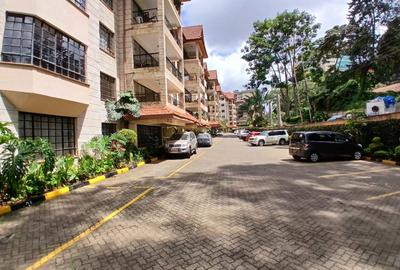 3 Bed Apartment with En Suite in Upper Hill