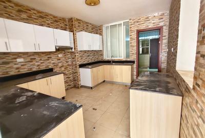 4 Bed Apartment with Gym in Parklands