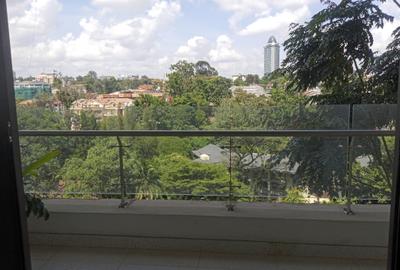 Serviced 3 Bed Apartment with En Suite at Riverside Drive