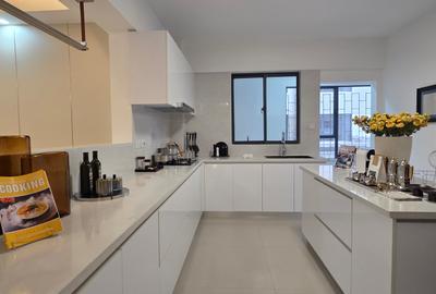 Serviced 5 Bed Apartment with En Suite in Kilimani