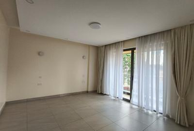 1 Bed Apartment with Gym at Wood Avenue - 2