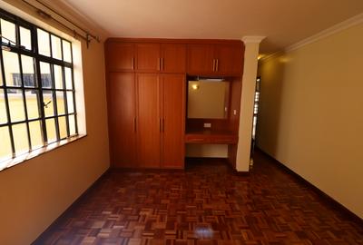 4 Bed Townhouse with En Suite in Lavington - 4