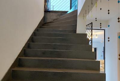 4 Bed House with En Suite in Watamu - 3