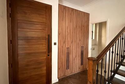 4 Bed Townhouse with En Suite in Lavington - 4