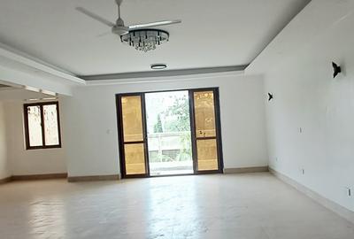 3 Bed Apartment with En Suite at Kizingo