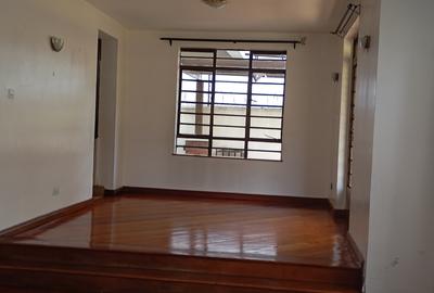 5 Bed Townhouse with En Suite at Off Kabasirian Road - 4
