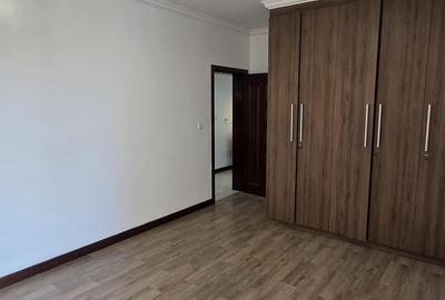 3 Bed Apartment with En Suite at Parklands - 2