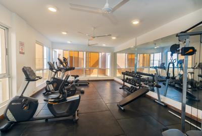 Serviced 4 Bed Apartment with En Suite at 2Nd Avenue - 2