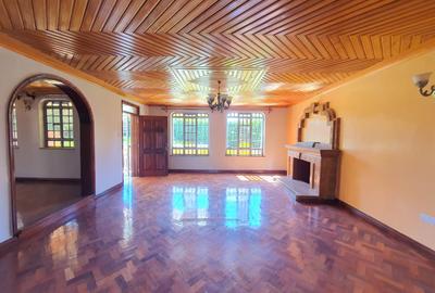 5 Bed House with En Suite at Nyari - 4