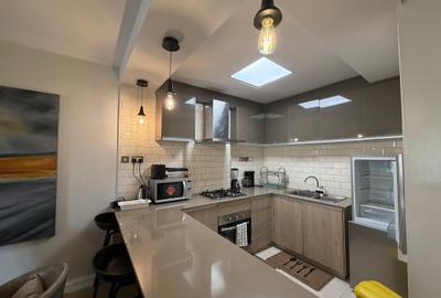 Furnished 1 Bed Apartment with En Suite at Riverside Drive - 2