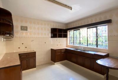 3 Bed Apartment with En Suite at Kileleshwa