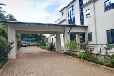 5 Bed Townhouse with En Suite at Thigiri Road