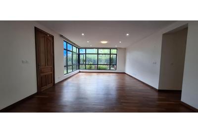 3 Bed House at Garden Estate - 2