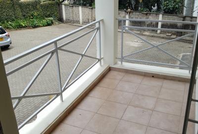 4 Bed Apartment with En Suite at Riverside - 3