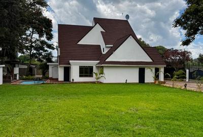 6 Bed Villa with En Suite in Karen