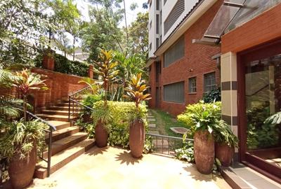 5 Bed Apartment with En Suite at Rhapta Road Duplex