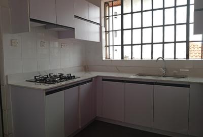 4 Bed Apartment with Borehole in Kileleshwa