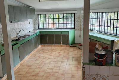 Commercial Property with Service Charge Included at Lavington