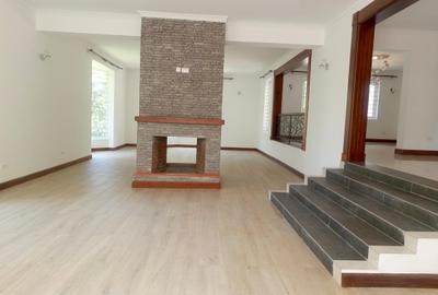 6 Bed House with En Suite in Rosslyn - 3