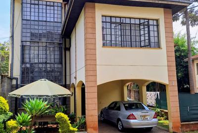 4 Bed House with En Suite at Lavington