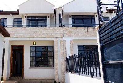 4 Bed Townhouse with En Suite in South C - 2