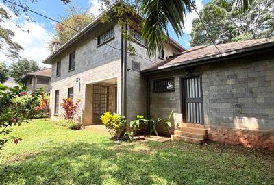 4 Bed Villa with En Suite in Spring Valley - 2