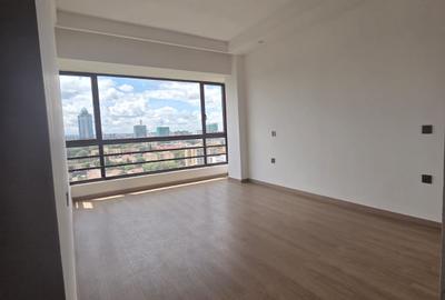 2 Bed Apartment with En Suite in Riverside - 2