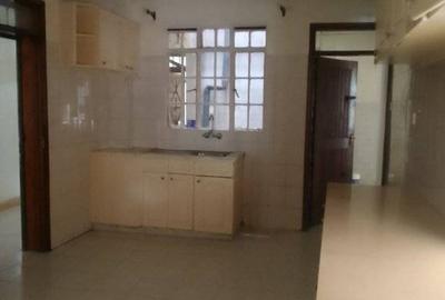 3 Bed Apartment with En Suite in Kilimani