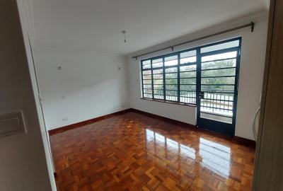 2 Bed Apartment with En Suite in Kileleshwa - 4