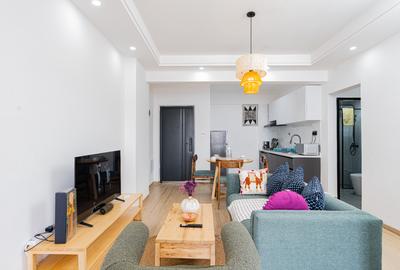 Serviced 1 Bed Apartment with En Suite at David Osieli