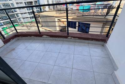 2 Bed Apartment with En Suite in Kilimani - 3