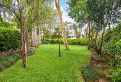 5 Bed Townhouse with En Suite at Rosslyn Garden