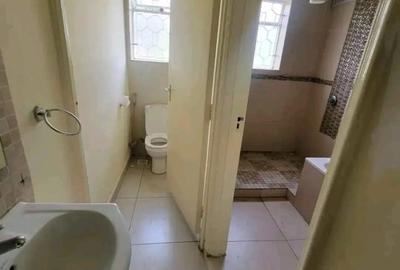 Commercial Property with Service Charge Included in Riverside - 3