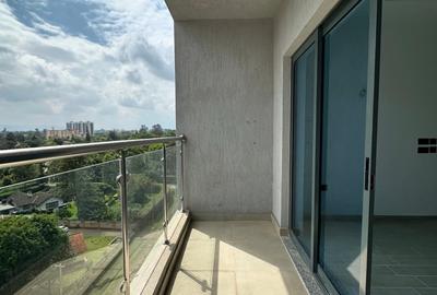 3 Bed Apartment with En Suite in Lavington