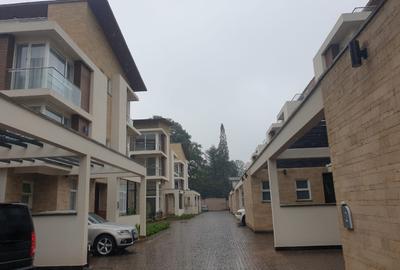 4 Bed Townhouse with En Suite at Lavington