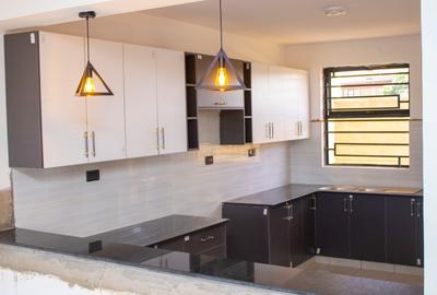 5 Bed Townhouse with En Suite in Utawala