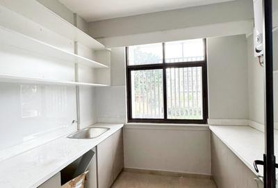 3 Bed Apartment with En Suite in Lavington