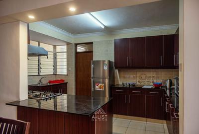 Furnished 2 Bed Apartment with En Suite at 6Th Parklands