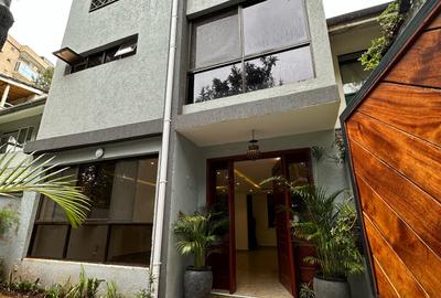 3 Bed Townhouse with En Suite at Riverside Drive