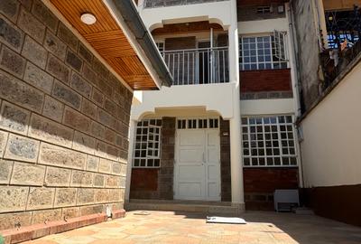 4 Bed Townhouse with En Suite at Dog Unit - 3